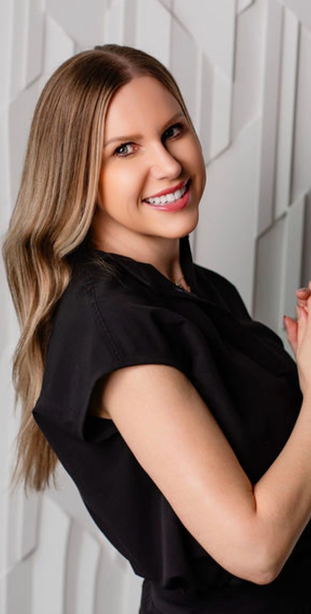 Mandi Loken – Clinic Manager